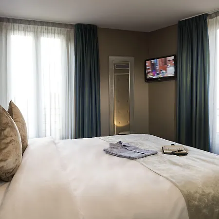 巴黎意大利广场美居酒店 酒店