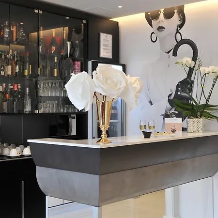 酒店 巴黎意大利广场美居酒店