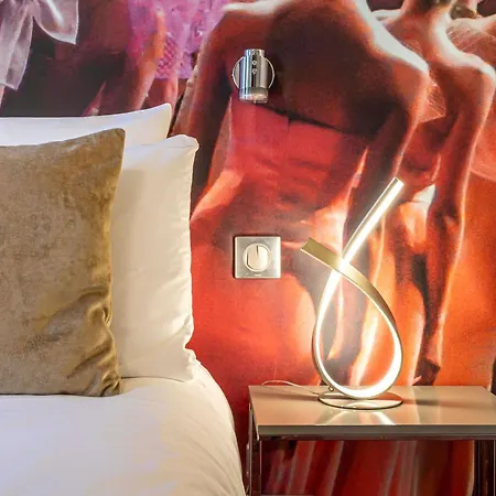 Mercure Place D'italie 4*